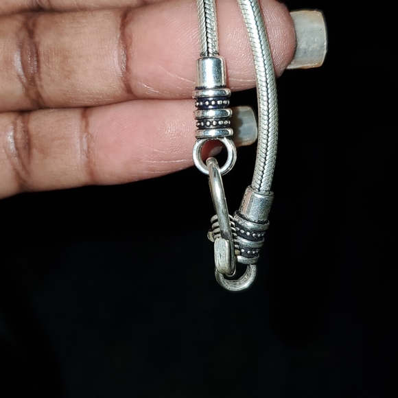 Tibetan Silver Pendant on a Snake Chain - Picture 3 of 6